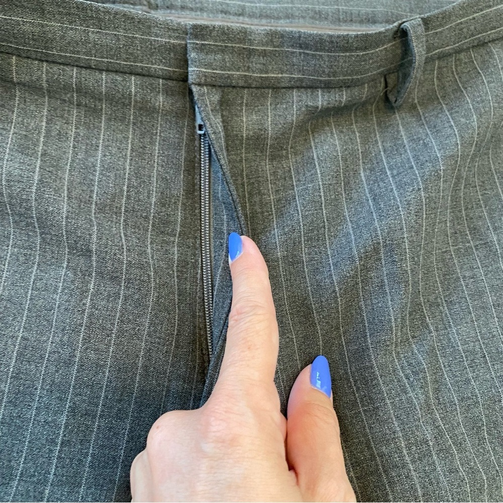 Gap Stretch Women's Gray Pin Stripe Dress Pants Size 10R - Picture 7 of 9